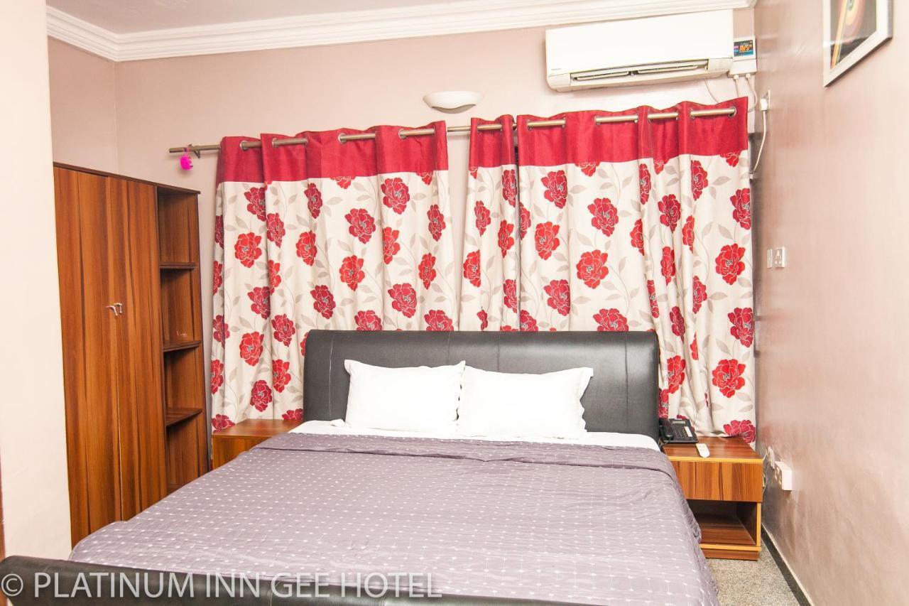 Platinum Inn Gee Hotel Suru Lere Экстерьер фото