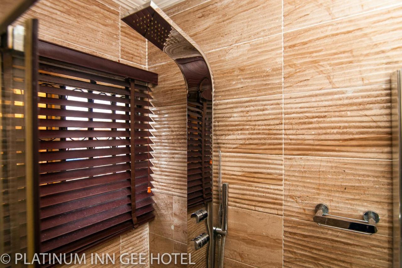 Platinum Inn Gee Hotel Suru Lere Экстерьер фото