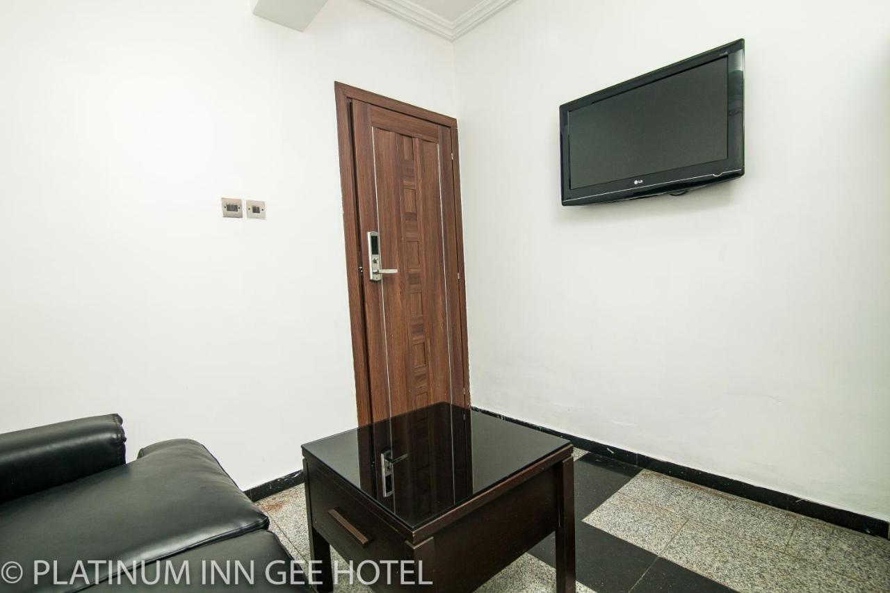 Platinum Inn Gee Hotel Suru Lere Экстерьер фото